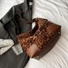 Borsa Hobo con Stampa Leopardo per Donna Borsa a Spalla alla Moda con Tracolla Regolabile e Design in Pelle Morbida