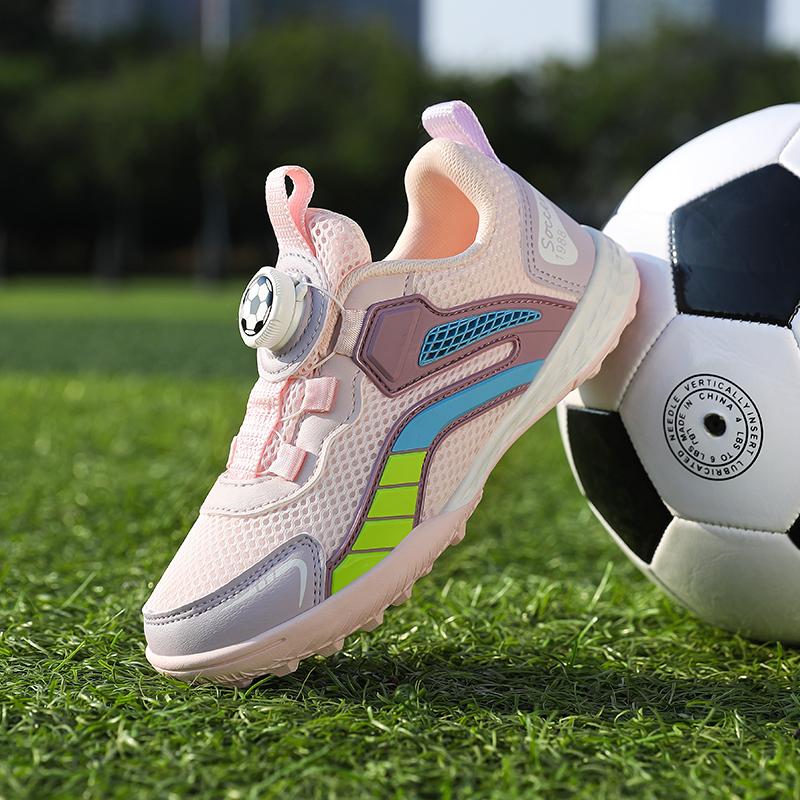 Neue Frühjahrs-Mesh-Studenten-Fußballschuhe Erfrischend und Leicht Wickelbare Sportschuhe Stabile Stollen für das Training