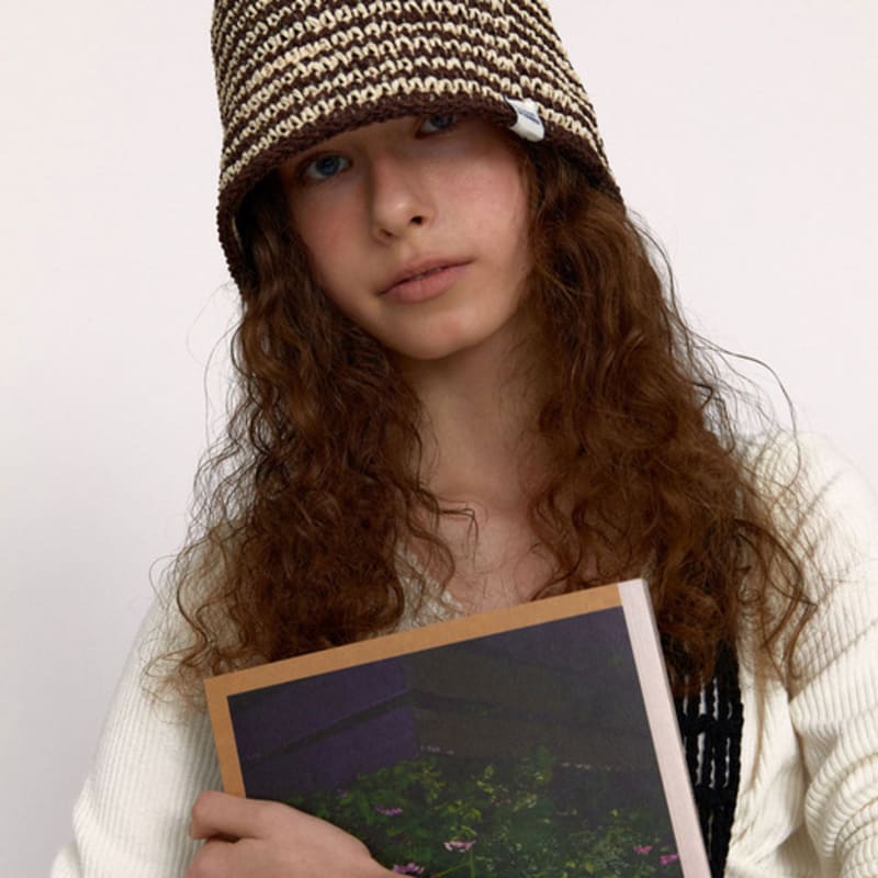 DANCING GRANDMA GRANNY HAT : STRIPE BROWN