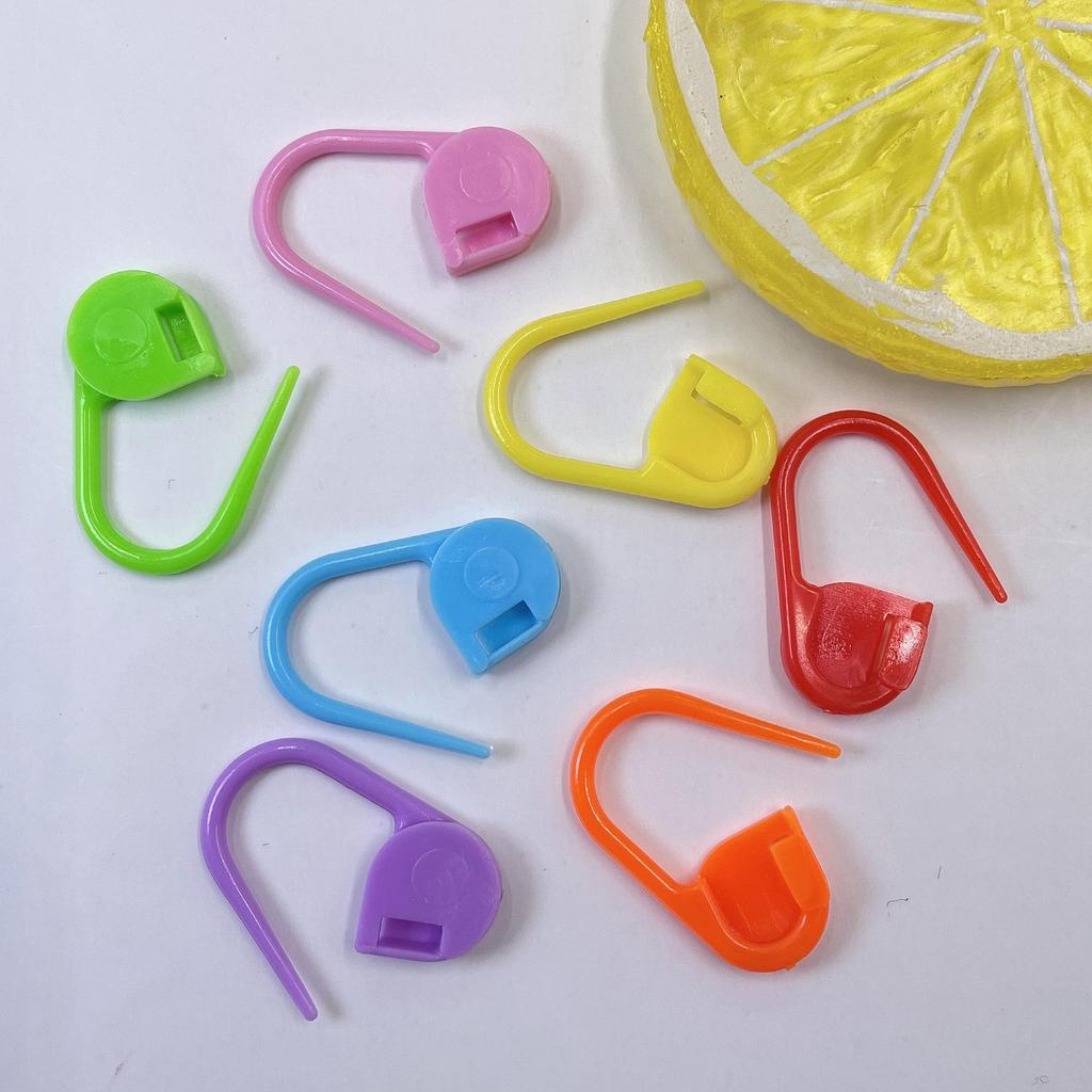 Colorful Small Safety Pins with Anti-Disassembly Marker & Brooch Function – Plastic DIY Jewelry Accessories