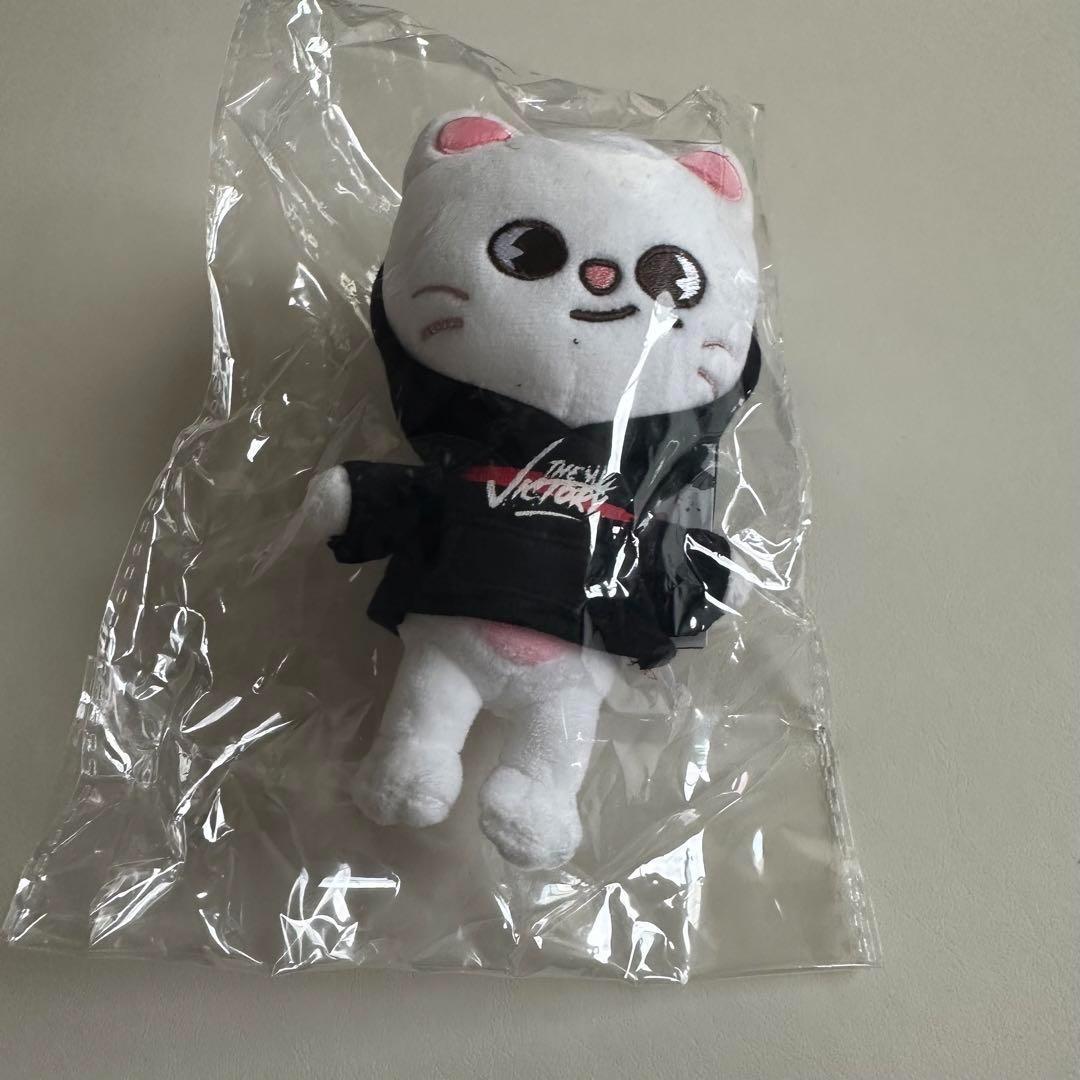 

[USED] Stray Kids Hyunjin Mini Figure skzoo