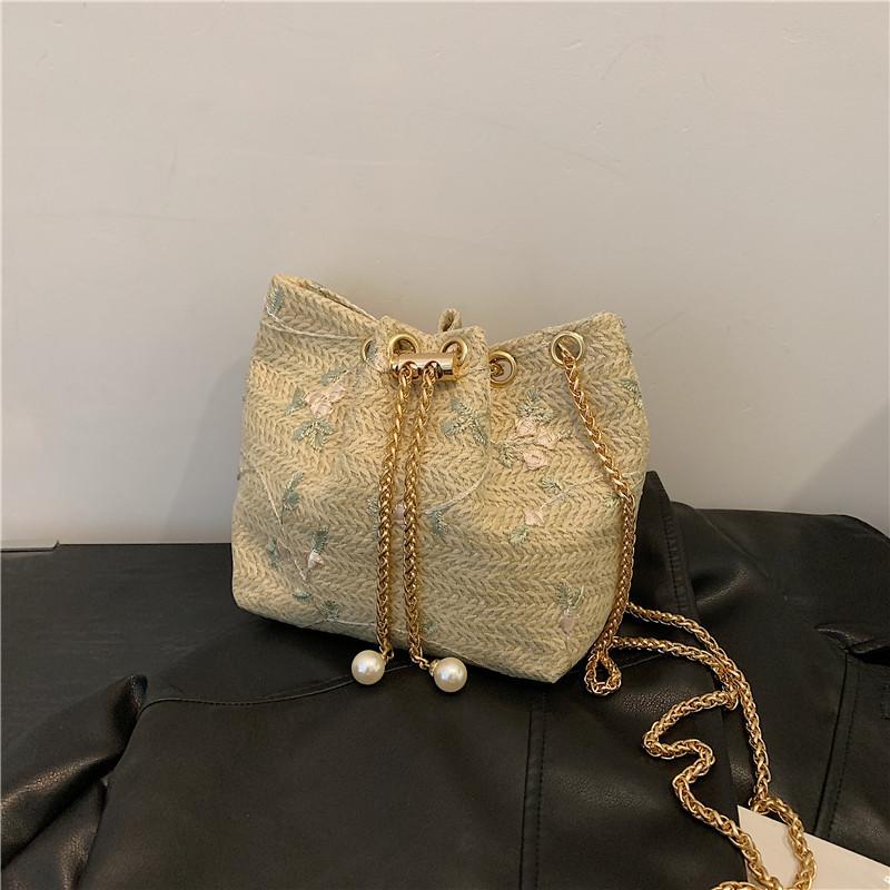 Literary National Style Large Straw Woven Drawstring Shoulder Bag With Chain