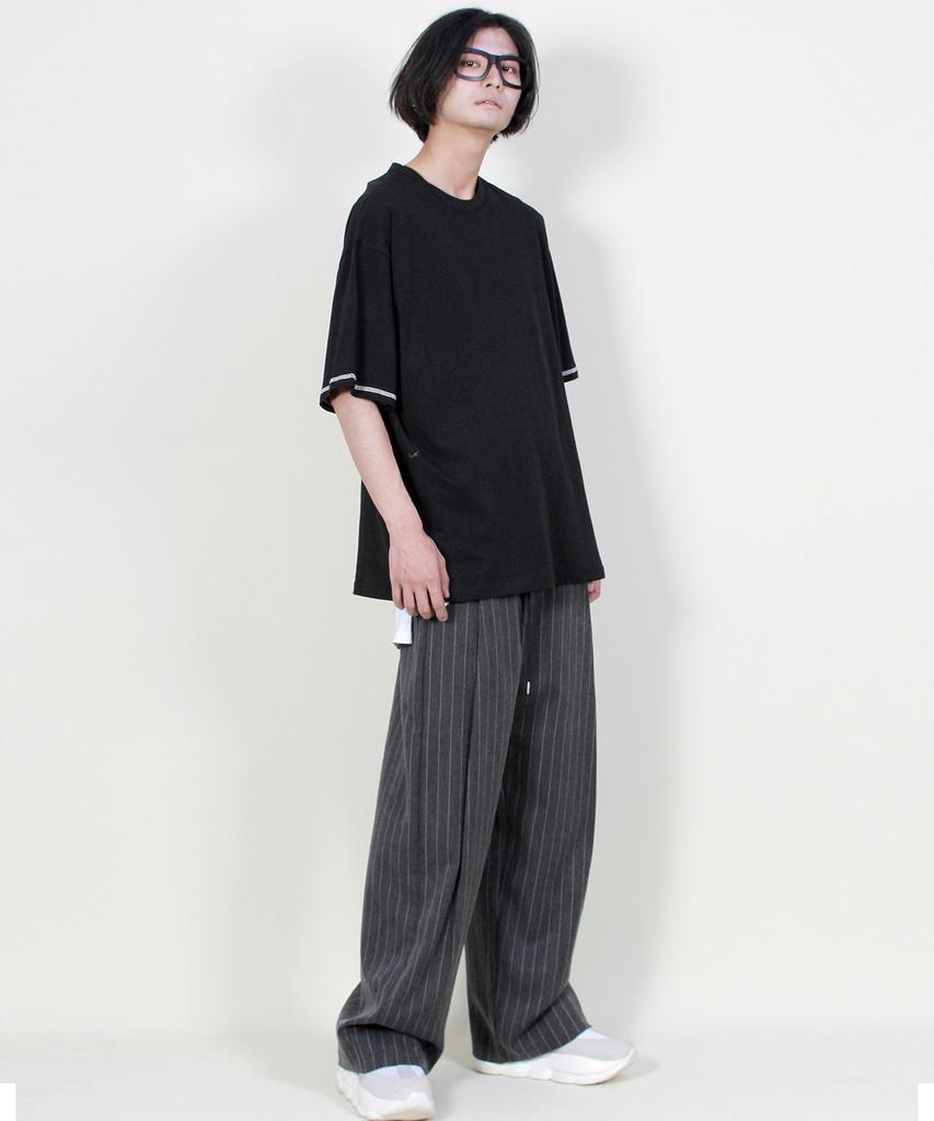 Deumakeu Striped Wide One-Pleat Pants Charcoal