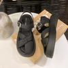 2025 Sommer neue bequeme und modische Muffin-Plateausandalen Damen lässige römische Ein-Wort-Schnalle mit Rock Damenschuhe