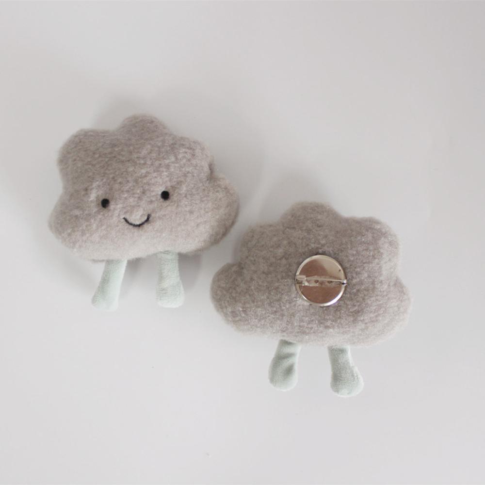 

Pendant Bag Pendant Women Cloth Pendant Cartoon Plush Brooche Pins Uniform Badge Cloud Brooches серый