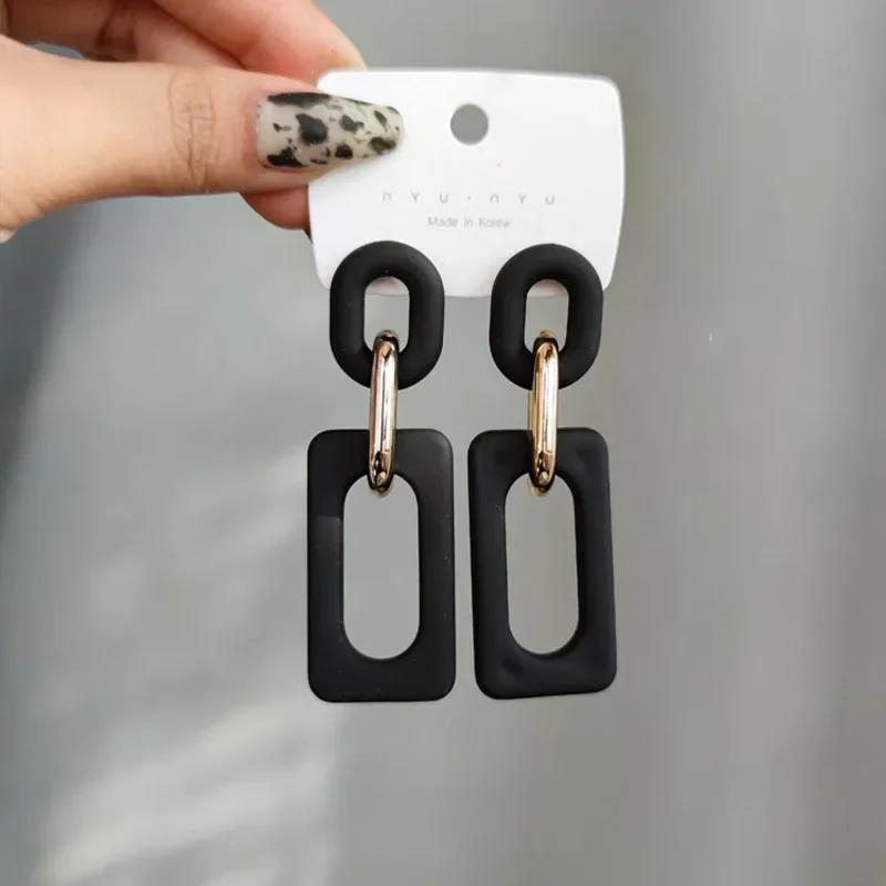 Orecchini Punk Neri Statement per Donna Vintage Brincos Geometrici a Forma di Cuore Pendenti Gioielli di Moda Orecchini Insoliti