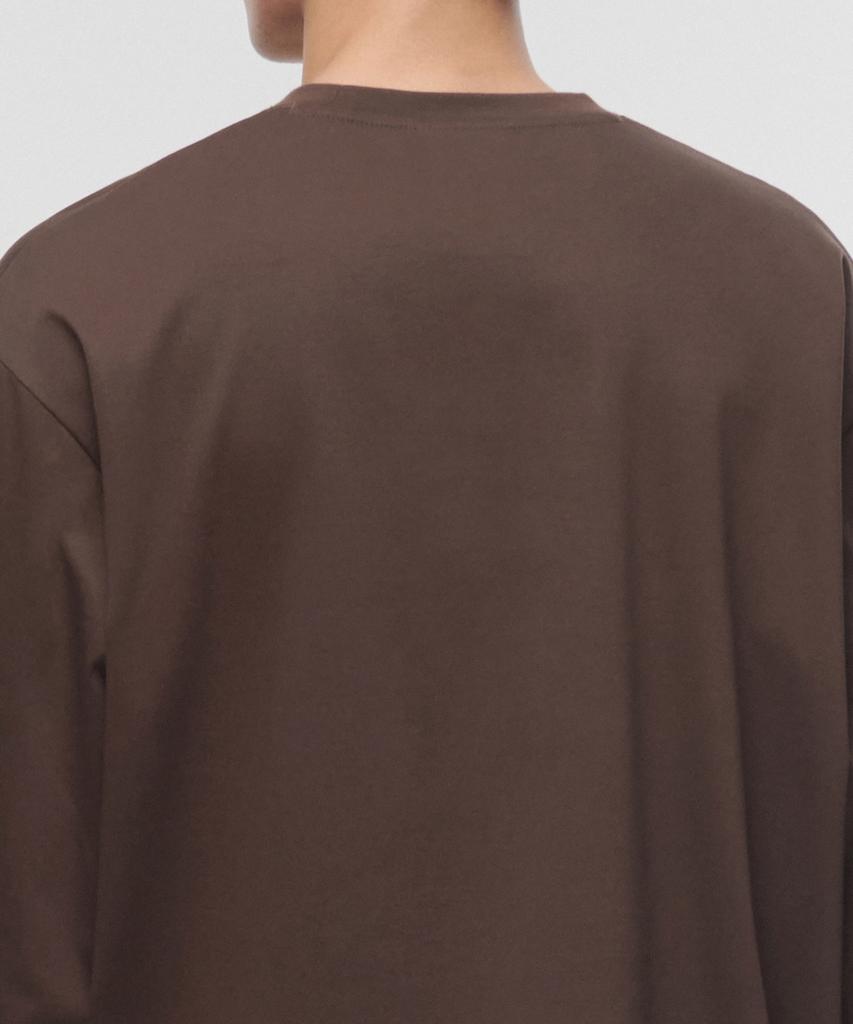 MUSINSA STANDARD Silket Relaxed Crew Neck Long Sleeve T-Shirt [Dark Brown]