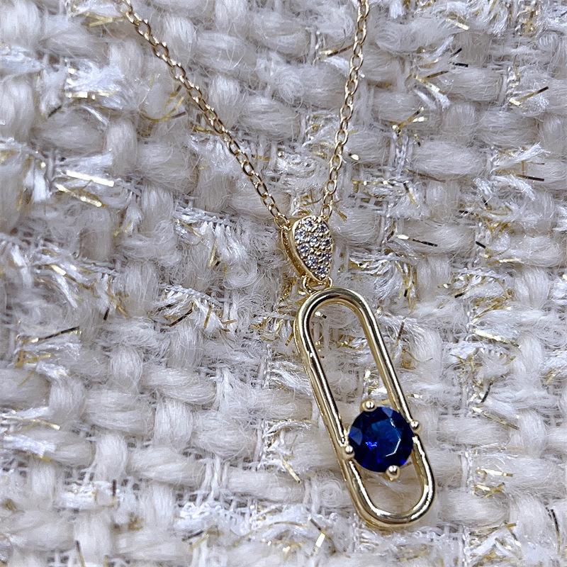 Elegant Sapphire Pendant Necklace for Women - High-End Clavicle Chain with Versatile, Eye-Catching Design