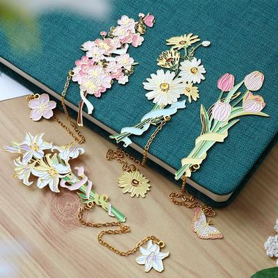 New Cherry Tulip Metal Bookmark Flower Brass Hollow Space Bookmarks Festival Gift Student Reading Pendant School Office Supplies