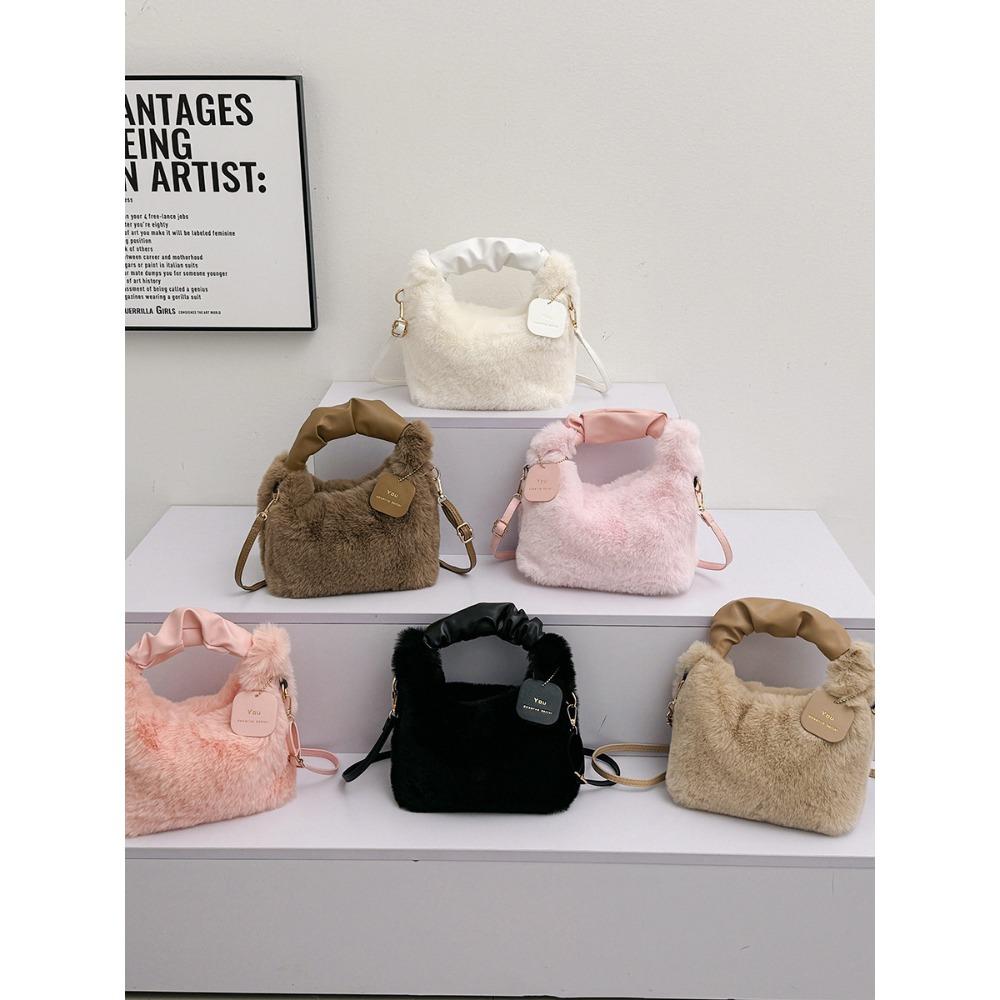Fairy Plush Bag Handbag Women's Fashion One-shoulder Messenger Bag Autumn and Winter Plush Bag Wild Net Red Envelope Tag Bag