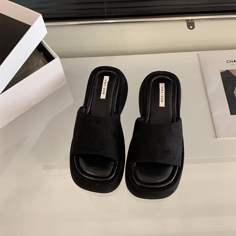 Letní dámské platformové pantofle s otevřenou špičkou, klínkovým podpatkem, nazouváky, ležérní silná podrážka, společenské boty ve streetovém stylu