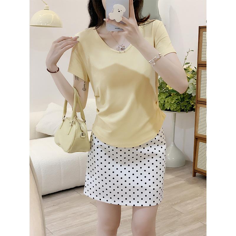 Cremegelb, weiß, süß, tief ausgeschnitten, kurzärmelig, Damen-Schulter-T-Shirt, Sommerdesign, plissierte Taille, schulterfreies Oberteil