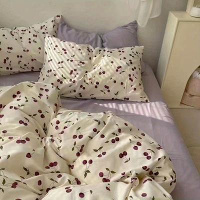 Cartoon Huidvriendelijke Bed Vierdelige Set, Dekbedovertrek, Hoeslaken, Slaapzaalbenodigdheden Eenpersoons Tweepersoons Driedelige Set