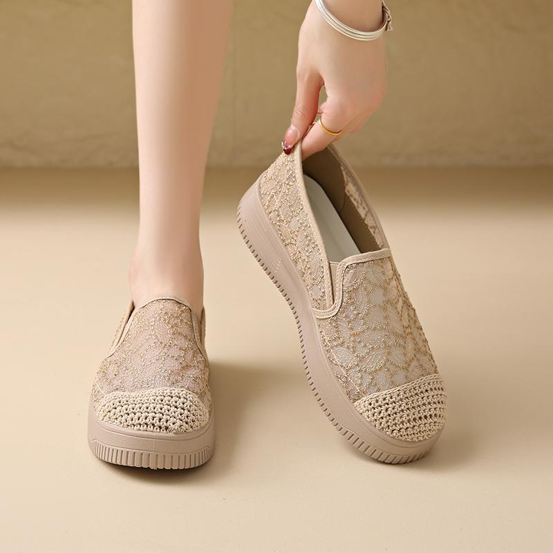 CRLAYDK Classic Women's Slip On Loafers Lace Jacquard Driving Moccasins Casual Comfort Ladies Walking Flat Breathable Shoes