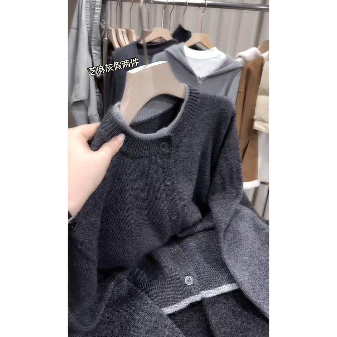 

Women s Gray Two-Piece Knit Cardigan - 2026 Winter French Design Sweater with Button Closure 2XL (125-140 kg)