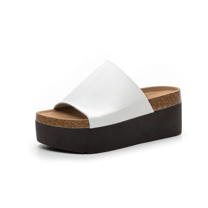 Solid color simple thick-bottomed cool slippers women's casual summer 2025 new open-toed slippers tide