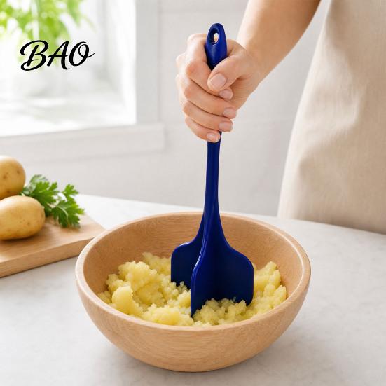 Labor-saving Kitchen Tool Silicone Quad Meat Chopper with 4 Blade, Non-stick Long Handle Smasher, Heat Resistant Ground Beef Tool, Essentials