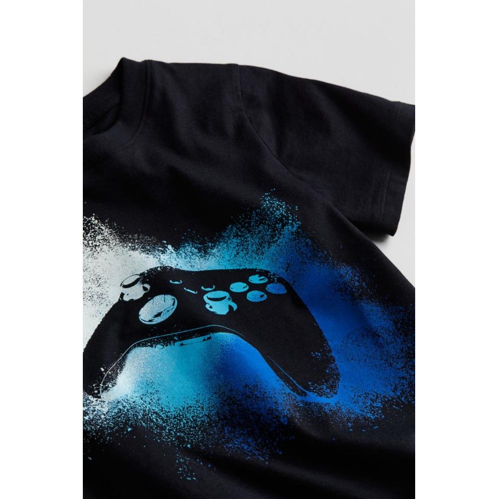 

Черная футболка с принтом HM Игровые контроллеры