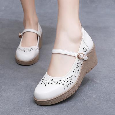Zomer Nieuwe Ademende Sandalen met Middelhoge Hak Geperforeerd Ronde Neus Gesp Vintage Stijl Comfortabel Zacht Leer Moeder Vrouwen Schoenen