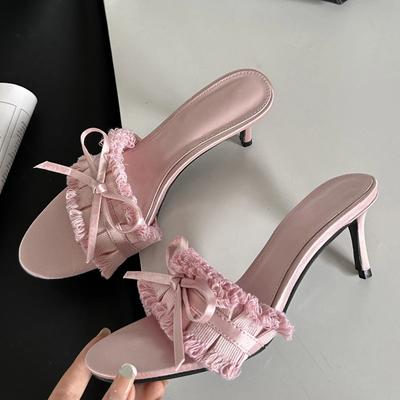Mode Sommer Seide Plissee Schmetterling-knoten Hausschuhe Frau Mode Dünne Fersen Party Stripper Damen Maultiere Rutschen Luxus Design Sandalen