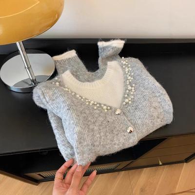 Gray Fake Two-piece Diamond-encrusted Early Autumn Top for Women To Wear with Knitted Cardigan Temperament Gentle Sweater Jacket