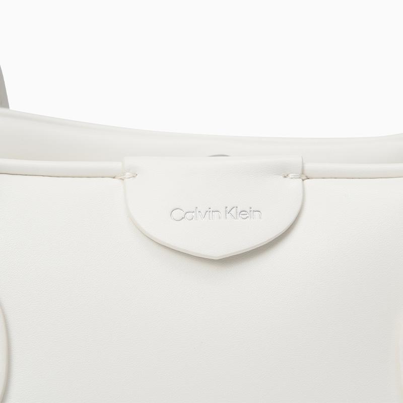 Calvin Klein Elegant Commuter Pendant Synthetic Material Boston Bag Handbag Medium Women Handbags Moonlight-White 4F3369G-4LX