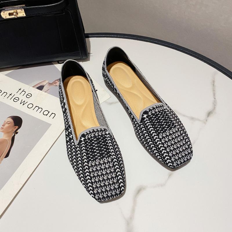 Flying woven flat-soled single shoes women's new shallow-mouth fashion soft-soled square-headed beanie shoes