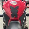 LEDISHUN Protiskluzová podložka na nádrž Kit pro Honda a CB650R/E-Clutch CBR650R/E-Clutch (2019–2025) (Černá)