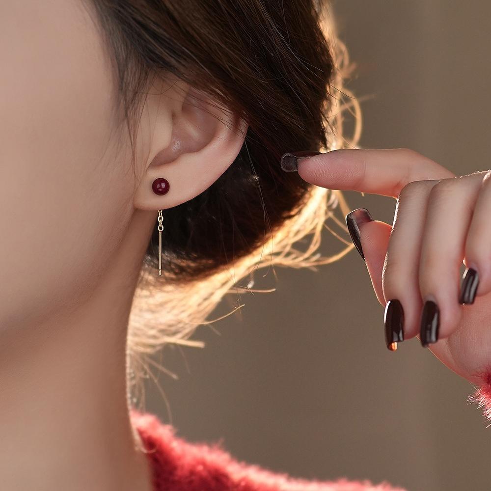 Red Retro Round Bead Tassel Earrings with Female Niche Design, High-end and Elegant Ear Line Earrings