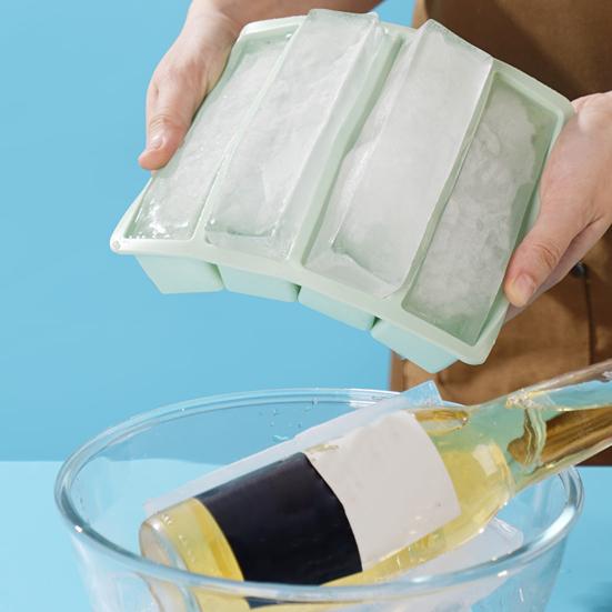 Forma na led s víkem Silikonové formy na led do mrazáku Stohovatelná Forma na led s velkými čtverci pro bary na koktejly, džus, kávu Výrobník ledu se 4 dutinami