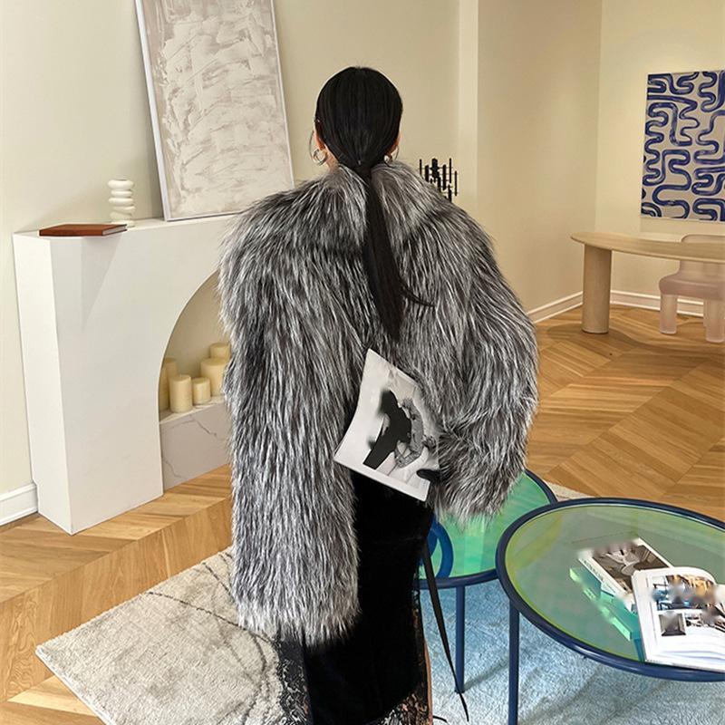 Women's Autumn And Winter Short Style Imitation Silver Fox Fur Grass Coat