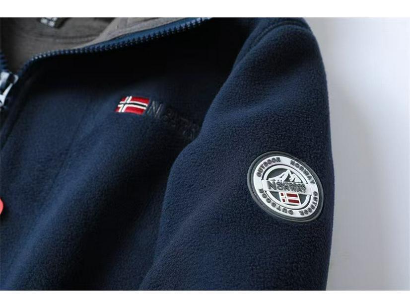 Norwegian Export! Plus-Size Cold-Proof Outdoor Fleece Jacket for Autumn and Winter