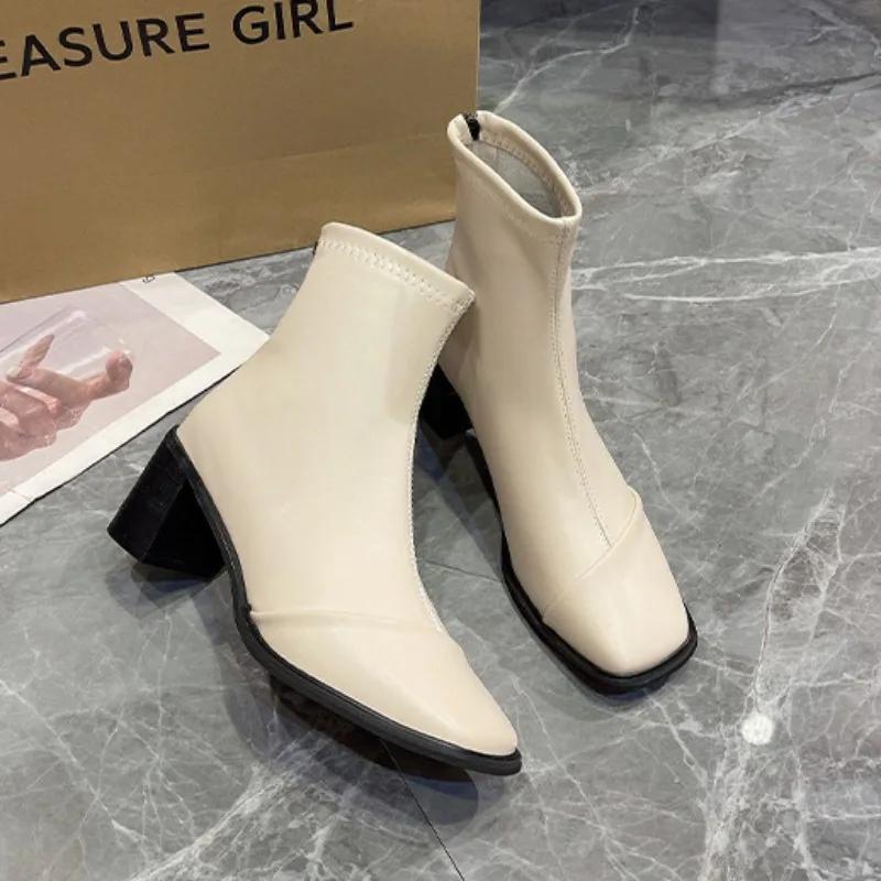 Bottines d'automne hiver en cuir PU pour femmes Designer Mode Décontracté Chaussures à plateforme Dames Couleur unie Coréen Botines Mujer