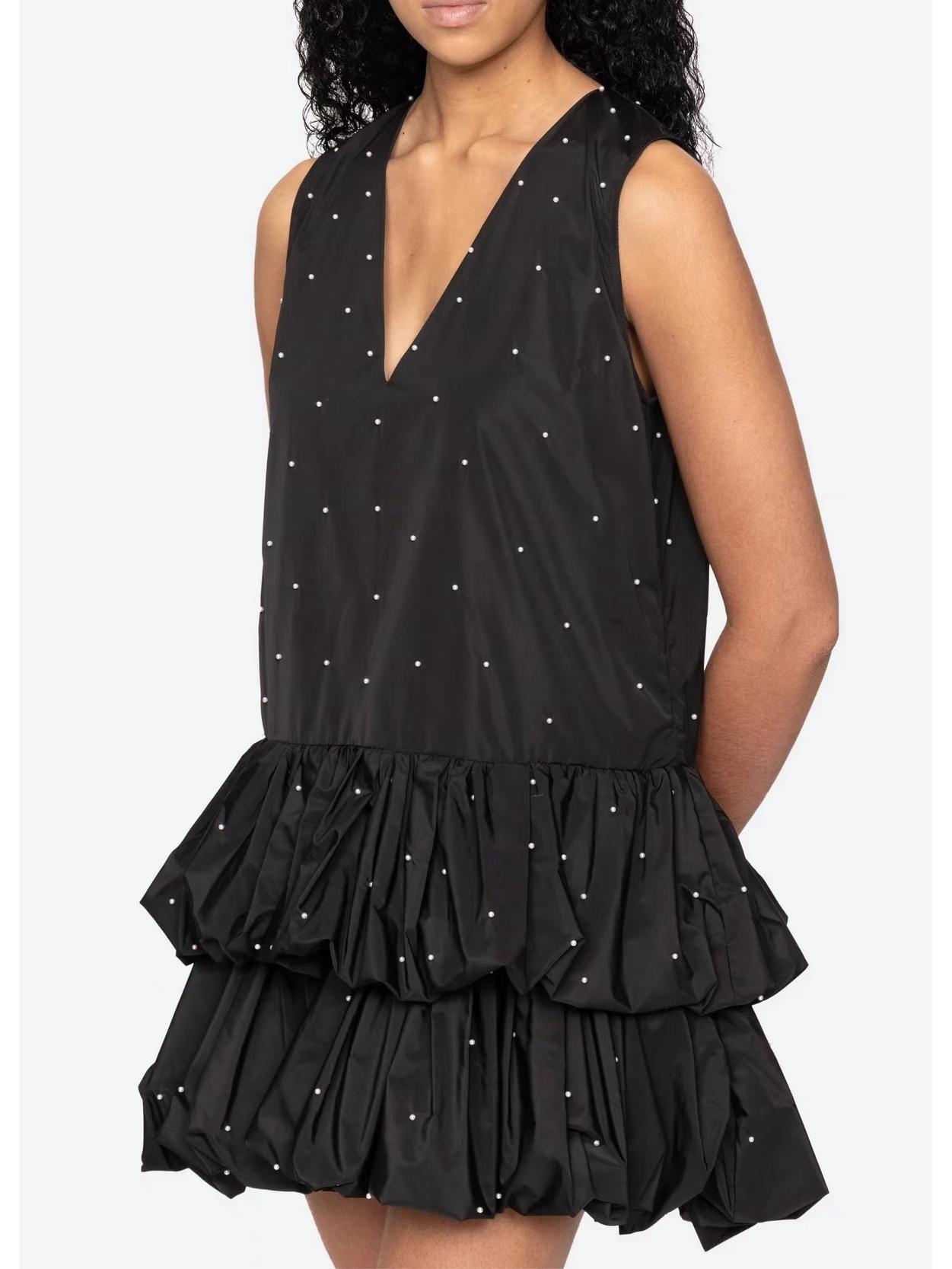 

Women s V-Neck French Vest Dress with Taffeta and Pearl Embellishments 34 чёрный