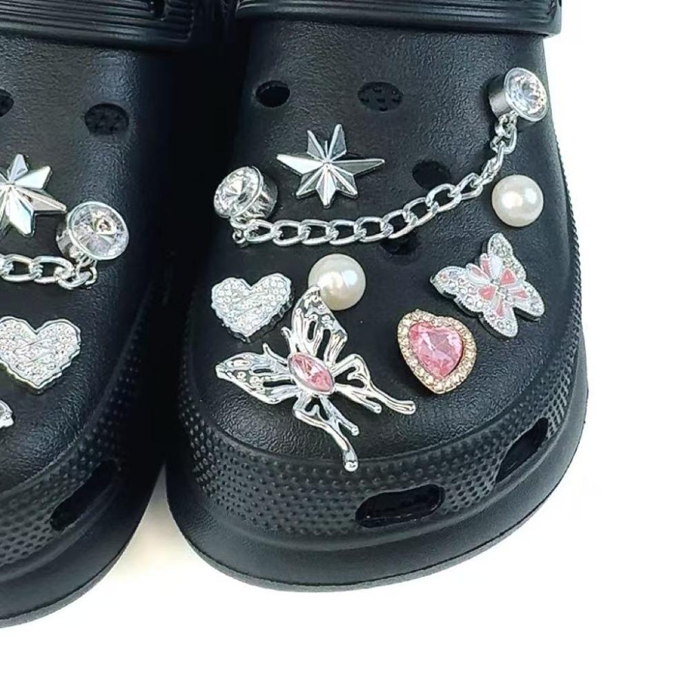 16PCS Shoe Charms Set Silver Butterfly Pink Diamond Heart-shaped Chain Shoe Decora Buckle for Sandals Clogs DIY Accessories Gift