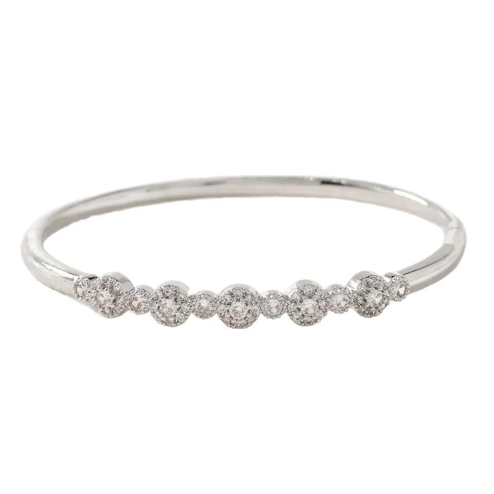 2026 Knot Bracelet Women's Premium Light Luxury Diamond Plated 18K Gold Kink Bracelet Jewelry Hand Jewelry