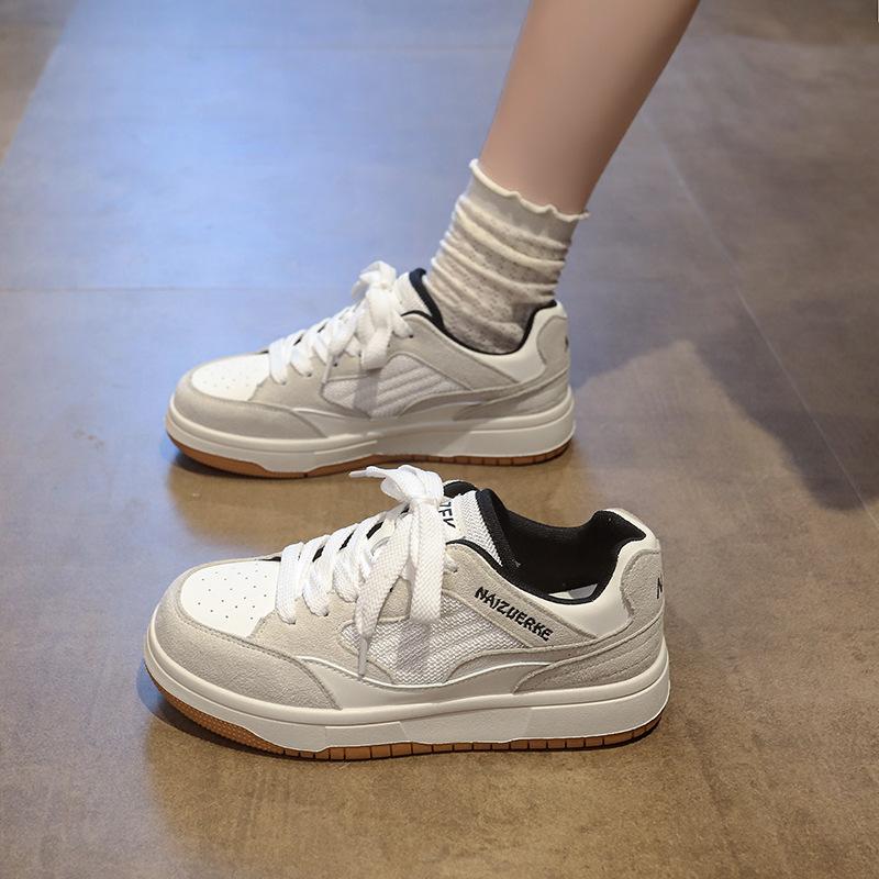 Versatile simple board shoes women's 2025 summer new little white shoes women's breathable fashion niche thick-soled casual women's shoes