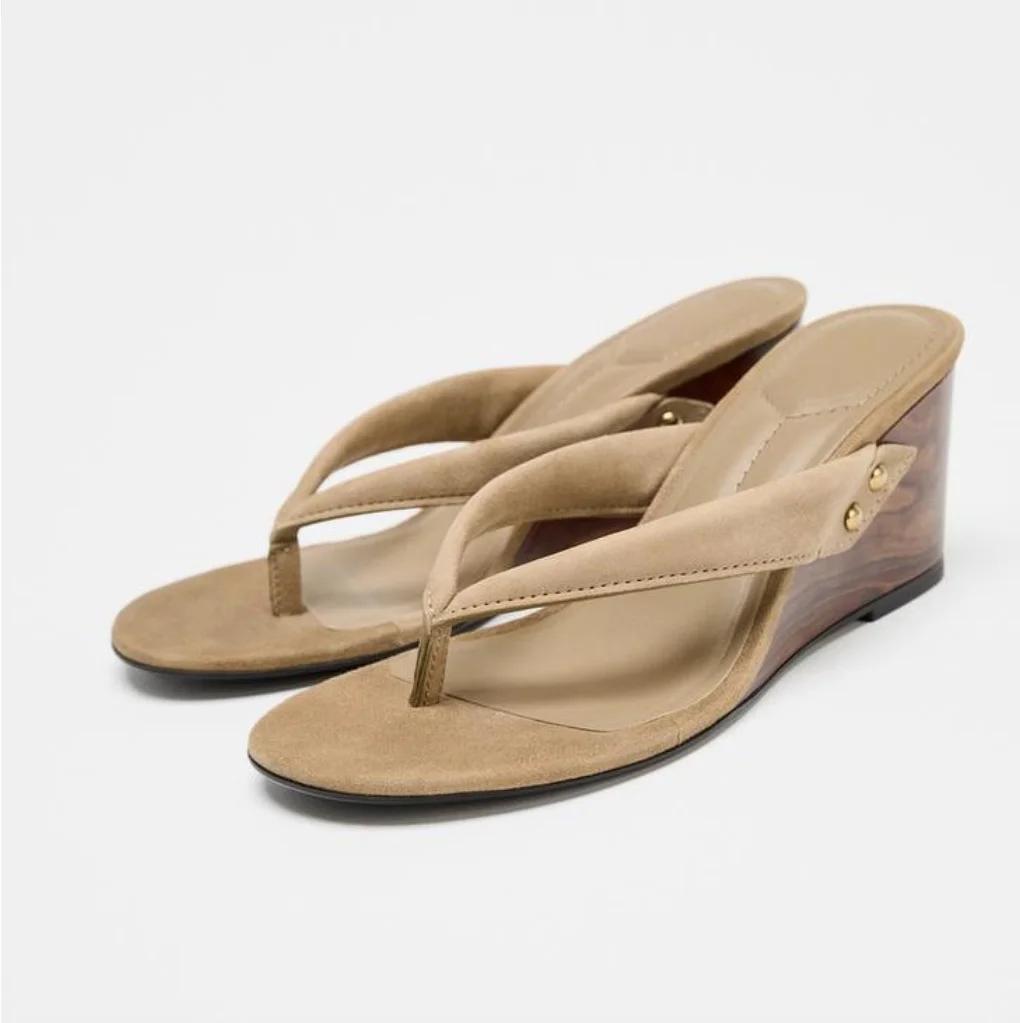 Fashion Fashion Round Clip Toe Thin Low Heels Women Slippers Outdoor Casual Wedge Sandals 2025 New Summer Beach Flip Flops Women Shoes