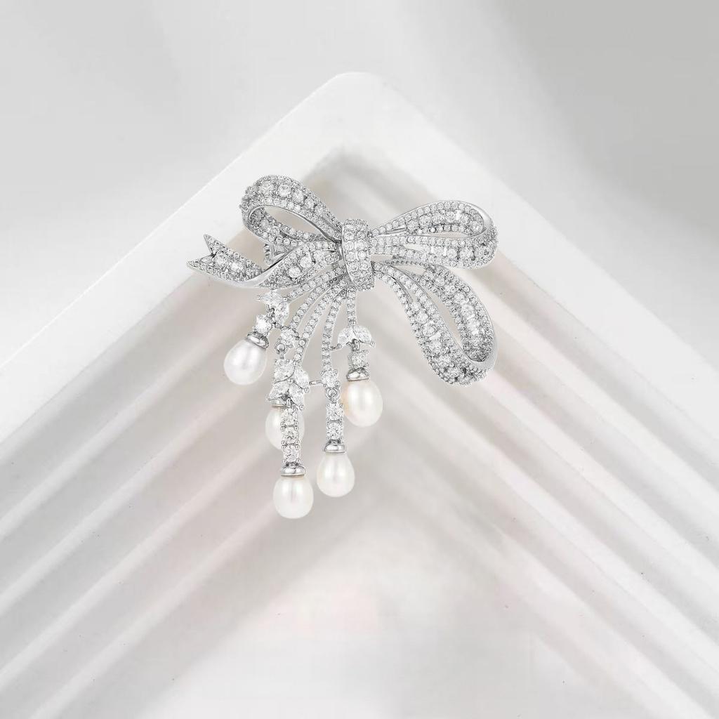Sweet Heavy Industry Premium Full Diamond Bow Brooch Light Luxury Pearl Tassel Blazer Pin