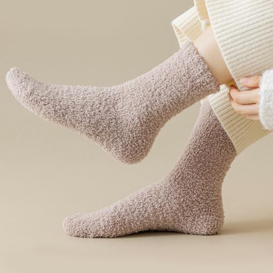Mid Calf Warm Winter Socks Coral Fleece Crew for Women, Thickened Non-slip Socks, Fuzzy Anti Slip Home House Soft Plush Thermal Mittens Cold