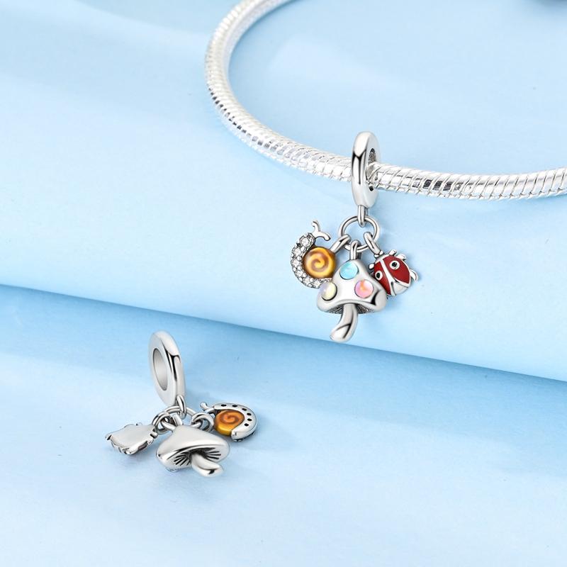 Original Copper Lucky Four-Leaf Clover Horseshoe Red Ladybug Snail Charms Beads Pendant Fit Bracelet Gift Diy Women Jewelry