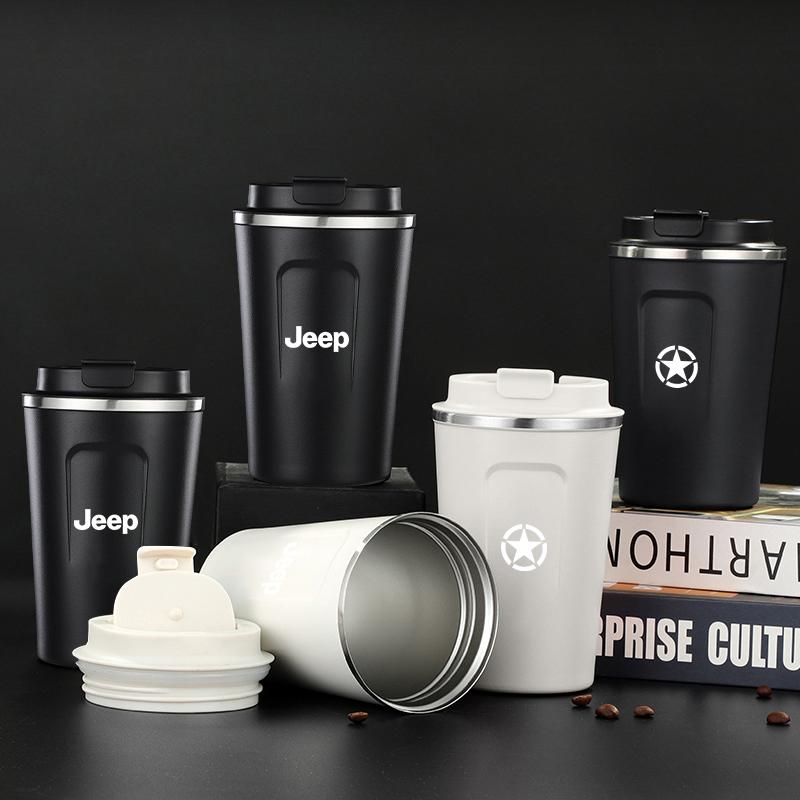 För Jeep 380ML Bärbar Bilkaffekopp Lasergraverat Bilmärke Isolerad Mugge För Jeep Wrangler Rubicon Renegade Compass Grand Cherokee