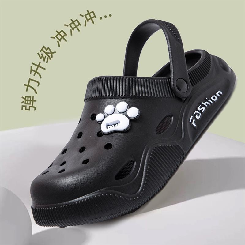 

Men s shoes hole shoes wear sandals fashion thick-soled non-slip bag head cartoon soft-soled beach shoes 44-45 чорний