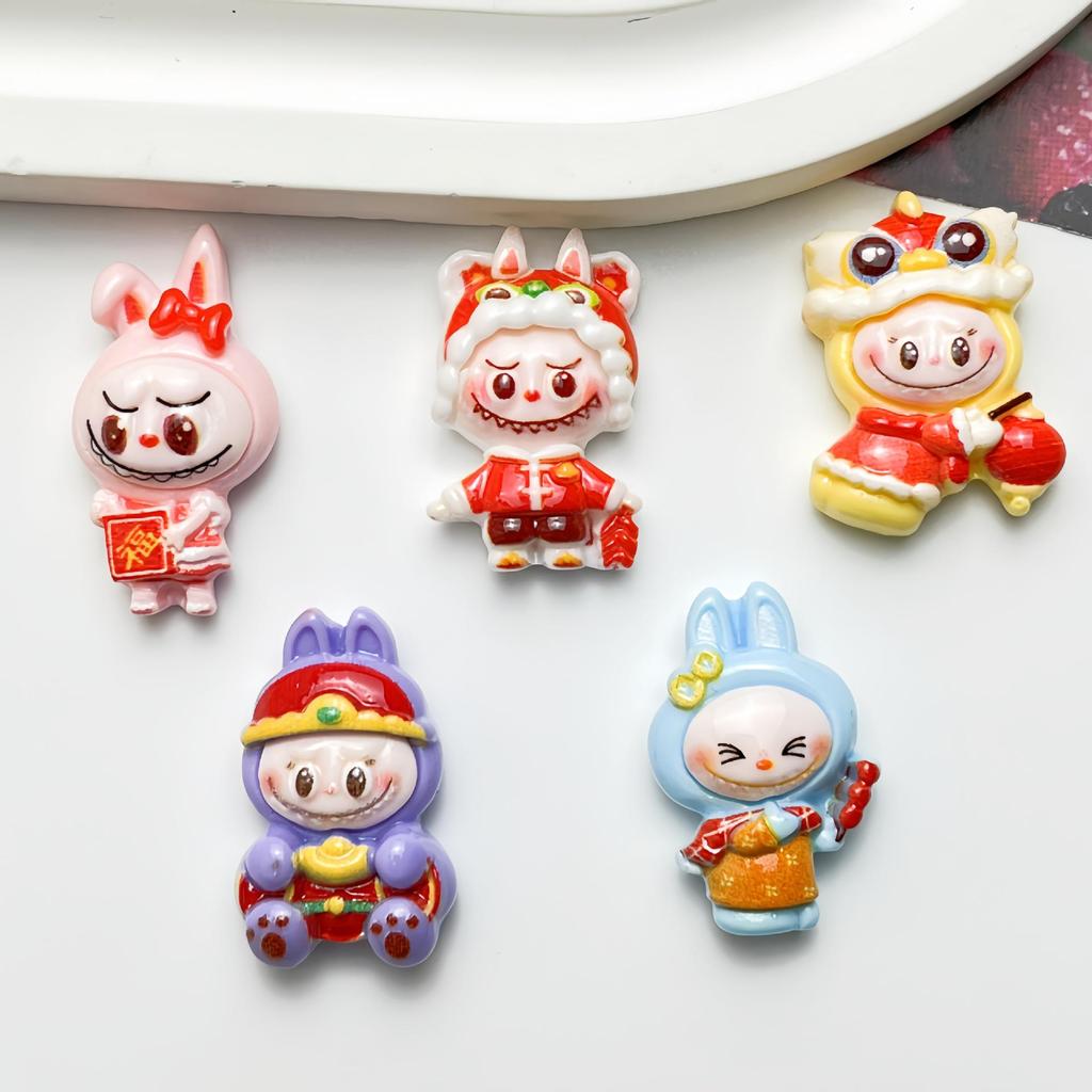 Small Festive Resin Figurines: DIY Accessories for Phone Cases, Magnets & Keychains