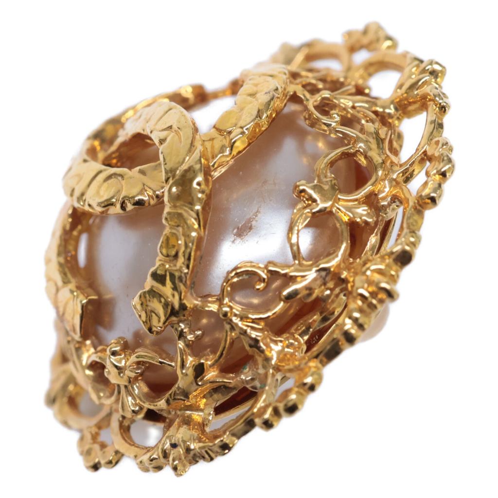 CHANEL 2 9 Vintage CC Logos Faux Baroque Pearl Lava Earring goldUsed