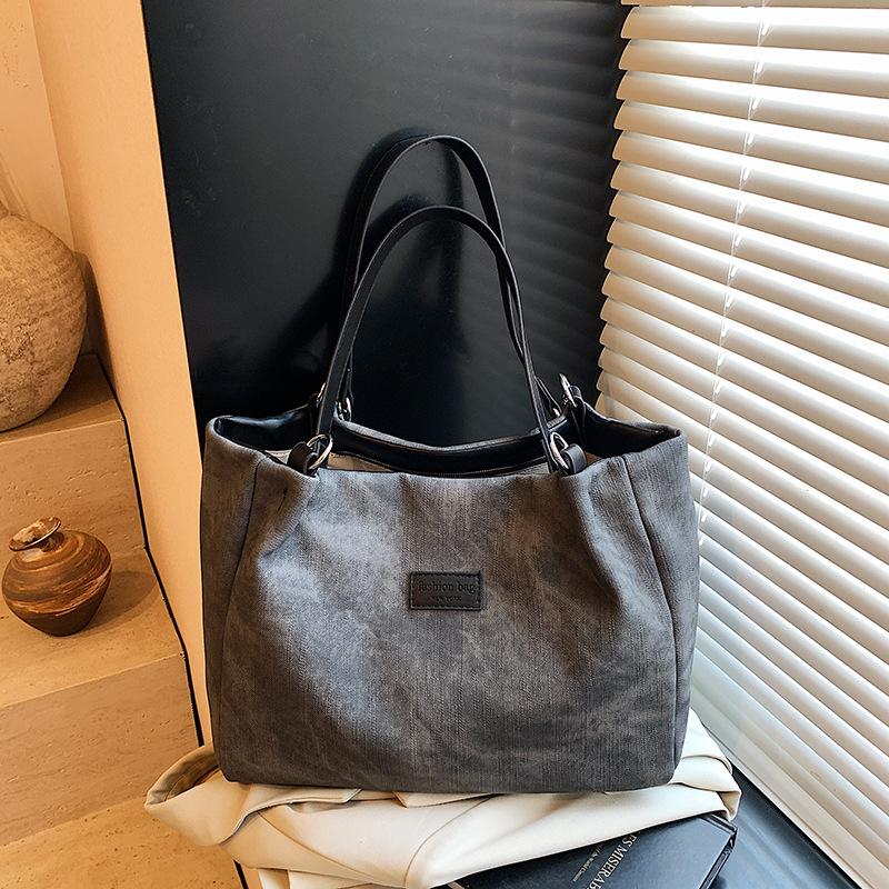 Underarm Trend Versatile Tote Bag Women's Summer Niche Simple Shoulder Bag Large Capacity Women's Bag