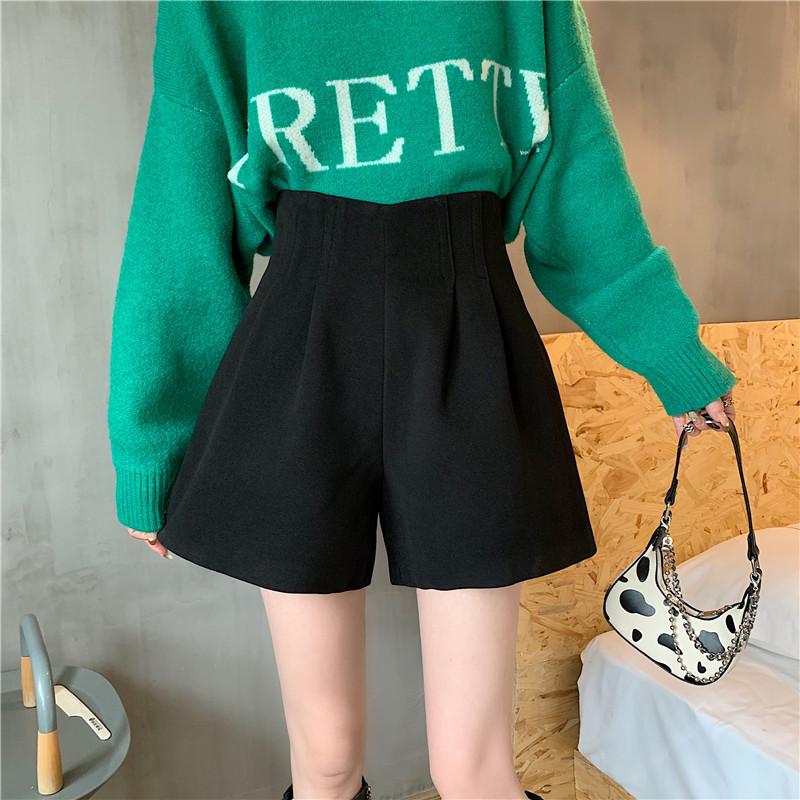 Women's Woolen Wide-Leg Shorts - High Waist, A-Line Black Casual Boots Pants for Spring and Autumn 2024