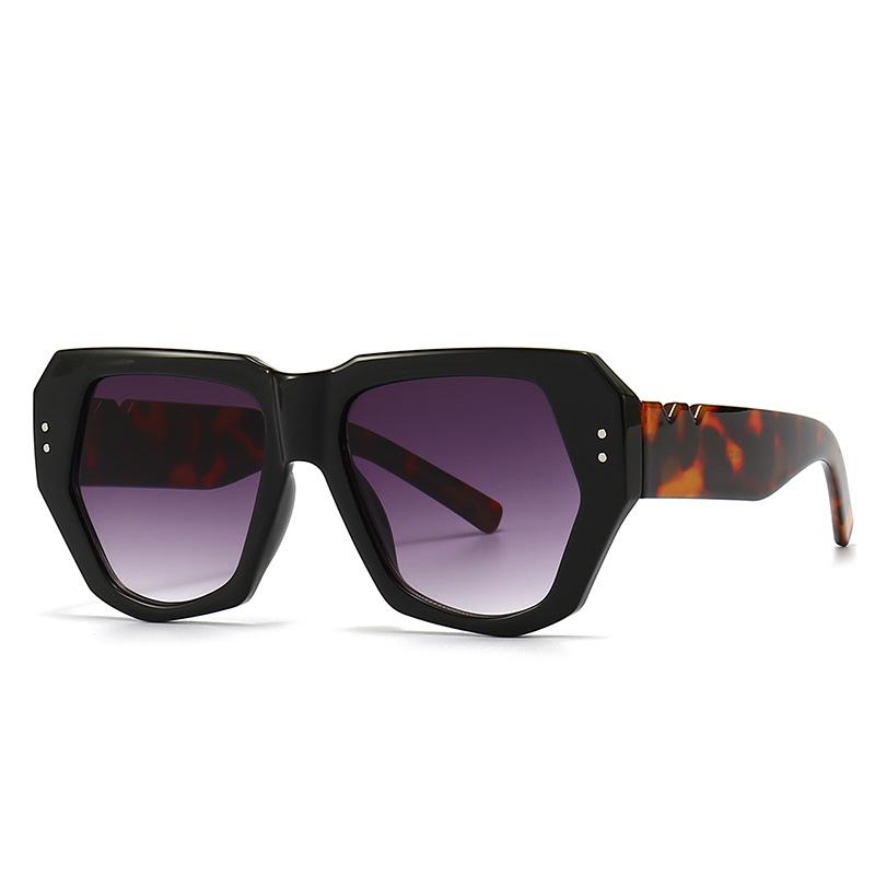 Butterfly Rivet Sunglasses European And American Trend Street Photography Retro Ins Sunglasses Fashion