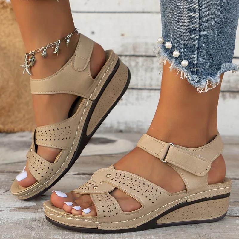 Summer new oversized breathable fish mouth exposed toe non slip casual one button sandals for mothers and women sandals
