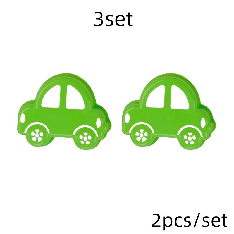 2pcs Sandwich Mould Bear Cat Rabbit Car Shaped Bread Mold Cake Biscuit Embossing Device Crust Cookie Cutter Baking Pastry Tools